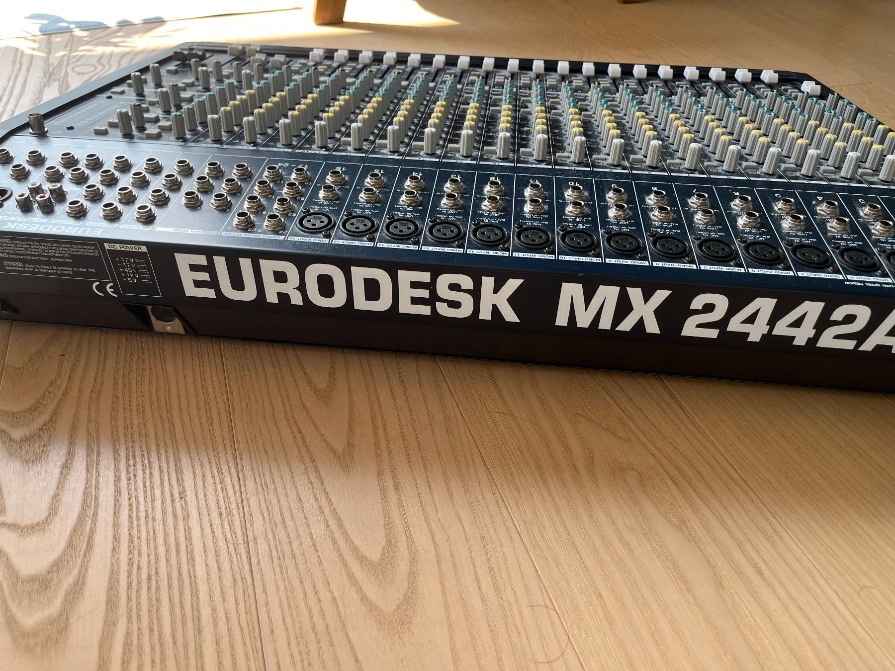 Behringer Platines de mixage: Behringer Eurodesk MX2442A Mischpult – D'occasion à Adliswil par tte_dtr6 3