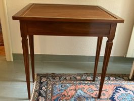 Antiker Klappschreibtisch im Louis-XVI-Stil