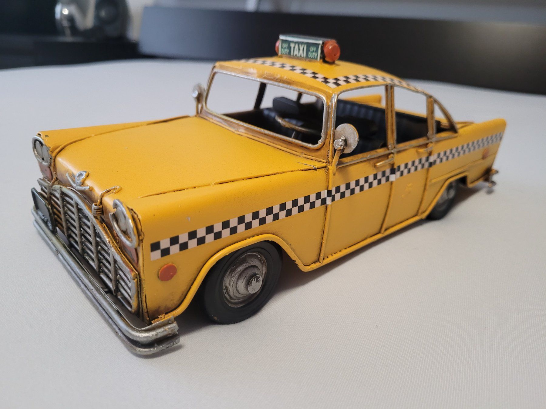 Tutte le decorazioni: Taxi en métal décoration – Nuovo e nell'imballaggio originale da Courtaman venduto da Bluejazz 1