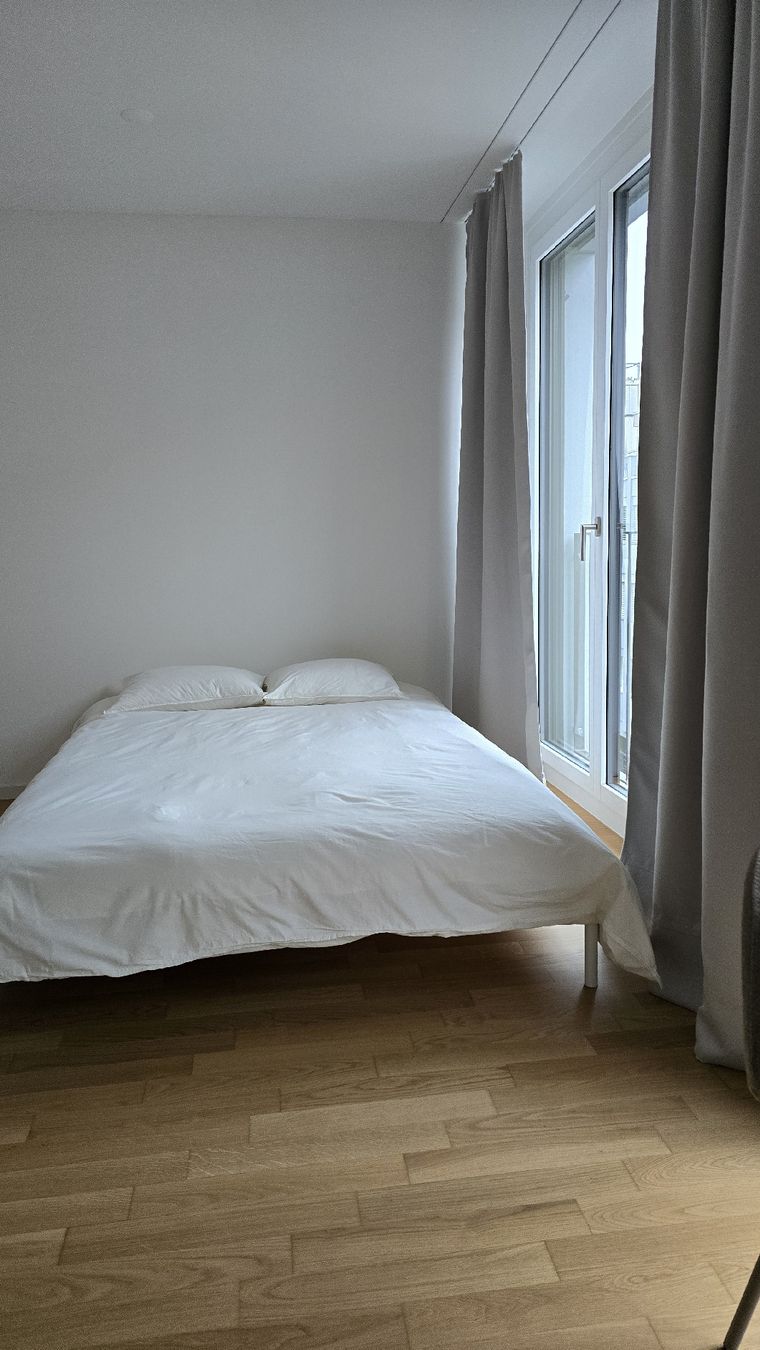 Ikea Letti: Ikea Vevelstad 140cm Bed Frame and Mattress – Usato da Zürich venduto da mic_9n9h 1