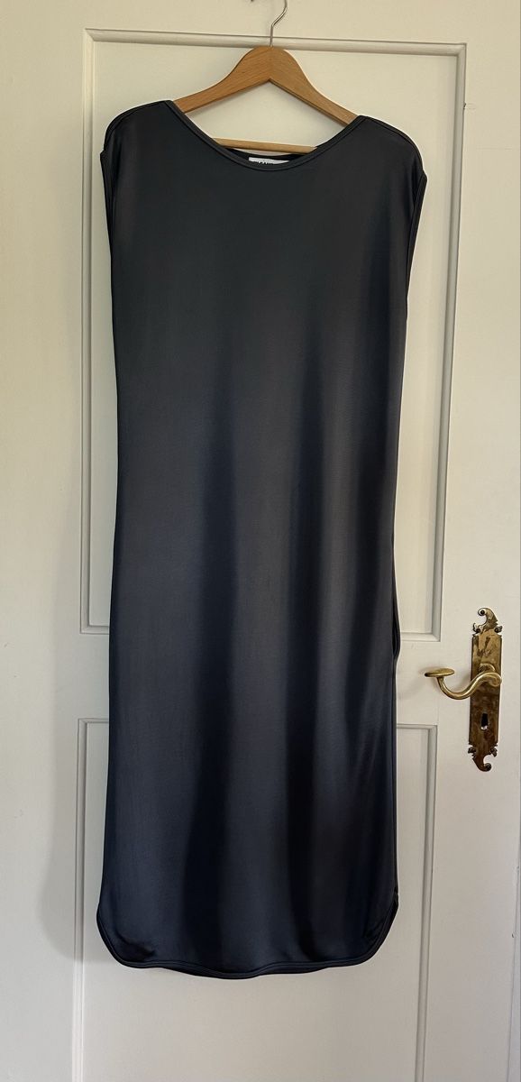 Jil Sander Robes: JIL SANDER Kleid grau Grösse S – D'occasion à Zollikon par _M65_