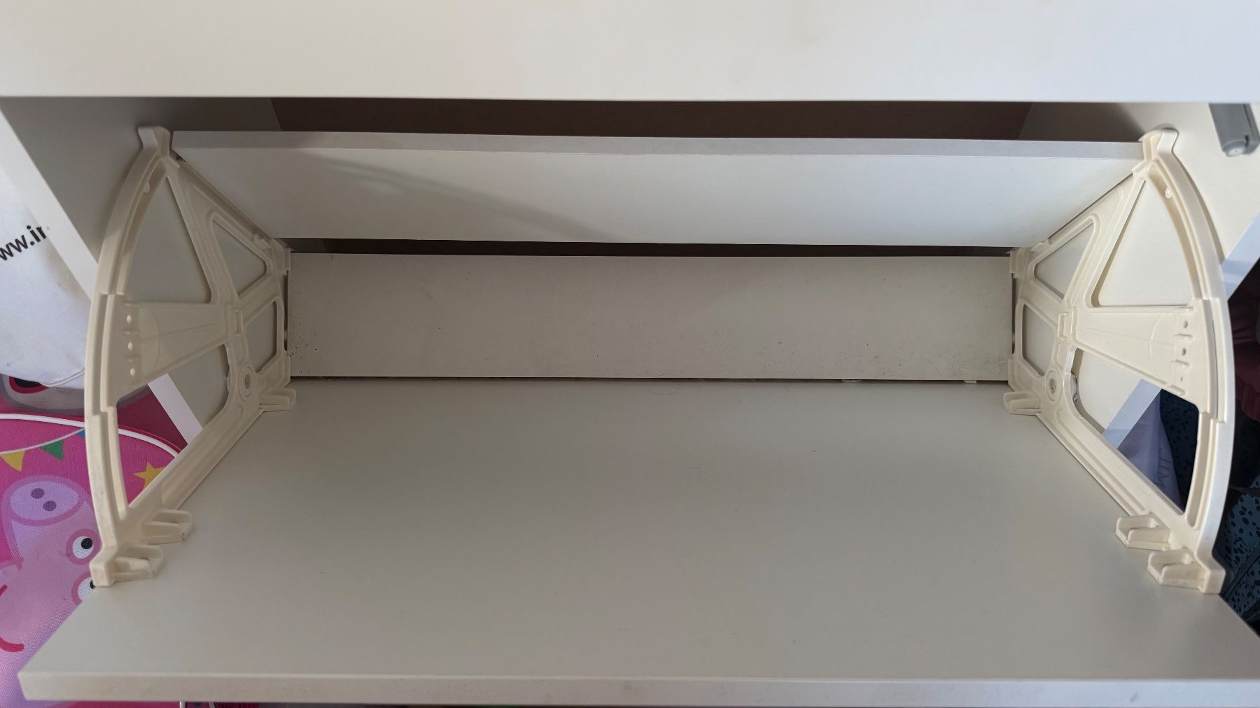 Armadi: White 3-Tier Shoe Cabinet – Usato da Crans VD venduto da let_9v8x 3