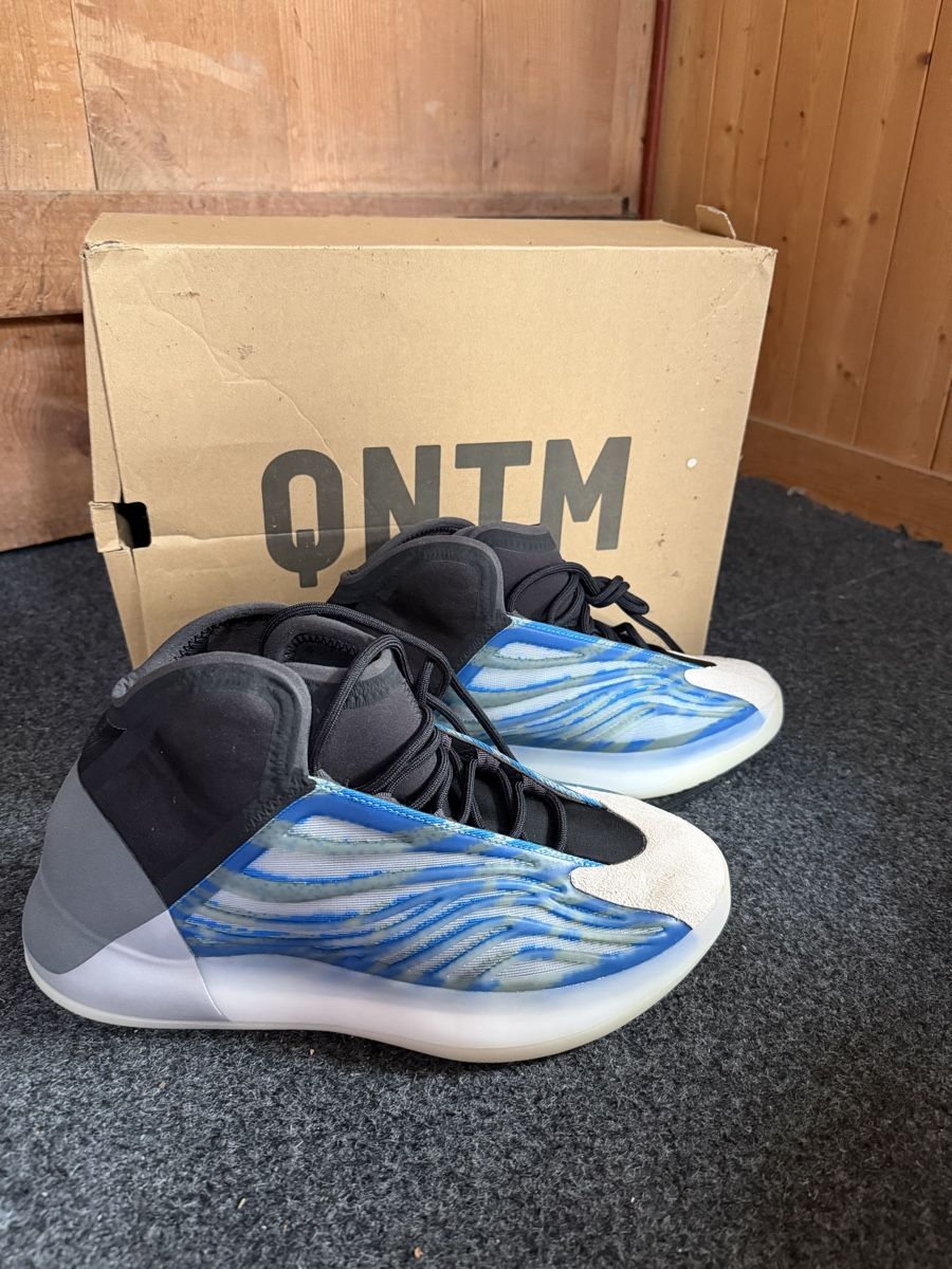 Adidas Chaussures hommes: Adidas Yeezy  – Neuf avec emballage d'origine à Vilters par sele08_ale08
