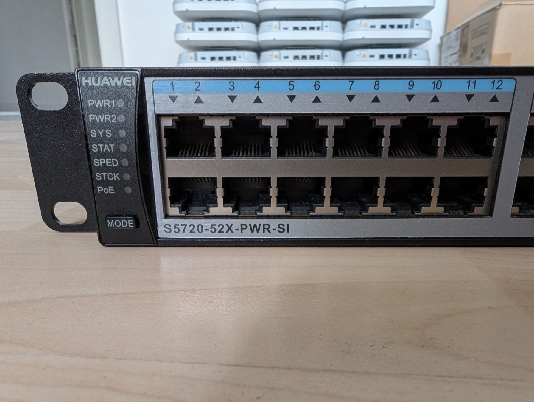 Huawei S5720-52X-PWR-SI-AC (48 x PoE+, 4 x SFP+) (Gebraucht) in ...