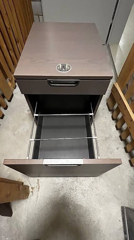 Armadi: Galant Ikea Büro Rollmöbel mit Schloss – Usato da St.Gallen venduto da auditdi 1