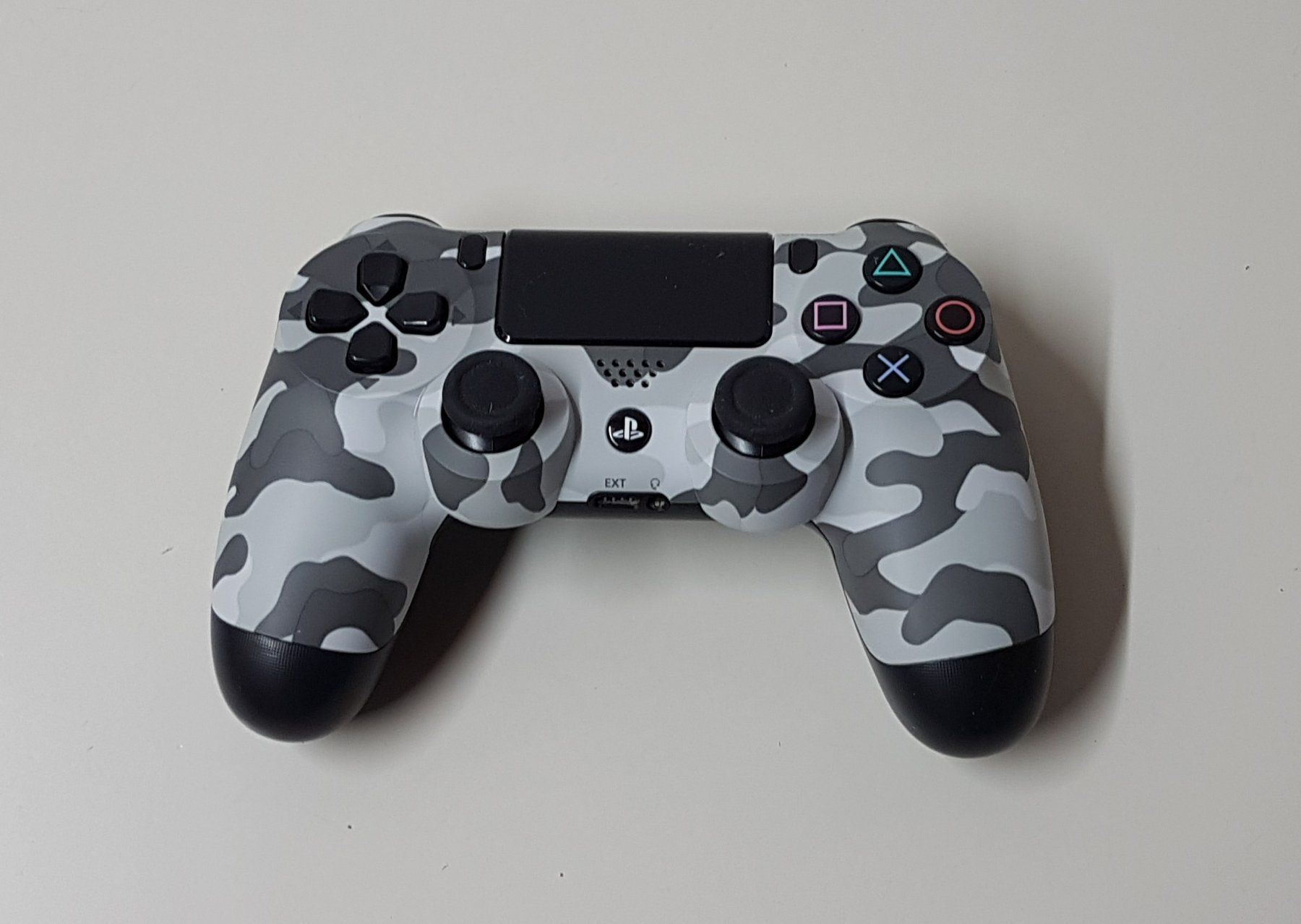 Sony Controller: 😎Original Sony Dualshock 4 Wireless Controller PS4 – Usato da Schüpfheim venduto da Games_Spielkonsolen 5