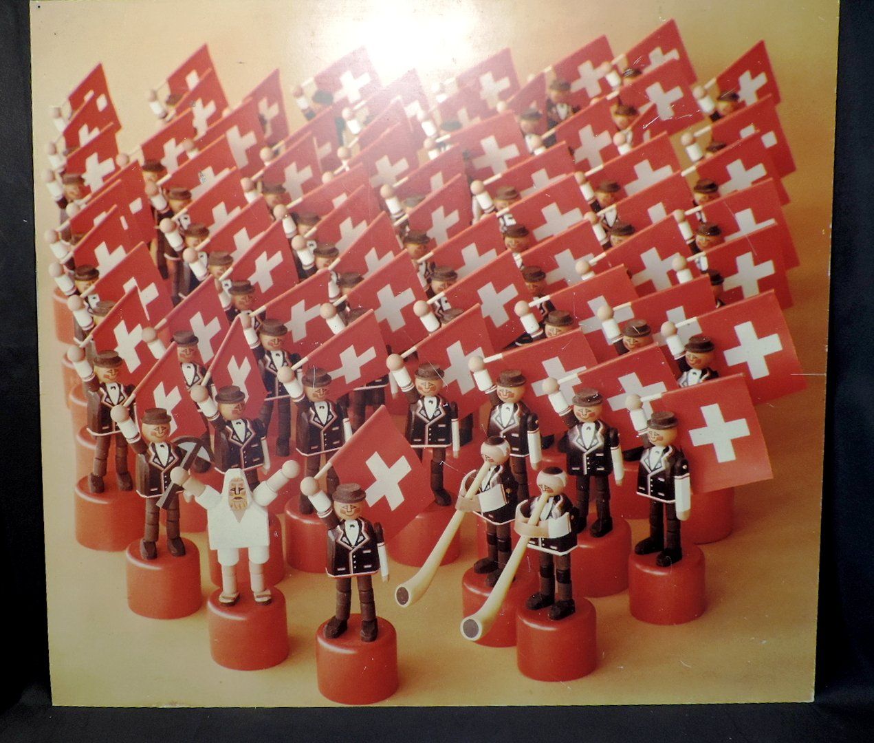 Schilder: Schweizer Werbeschild, Schweizerkreuz – Gebraucht aus Duggingen von roterbambus 1