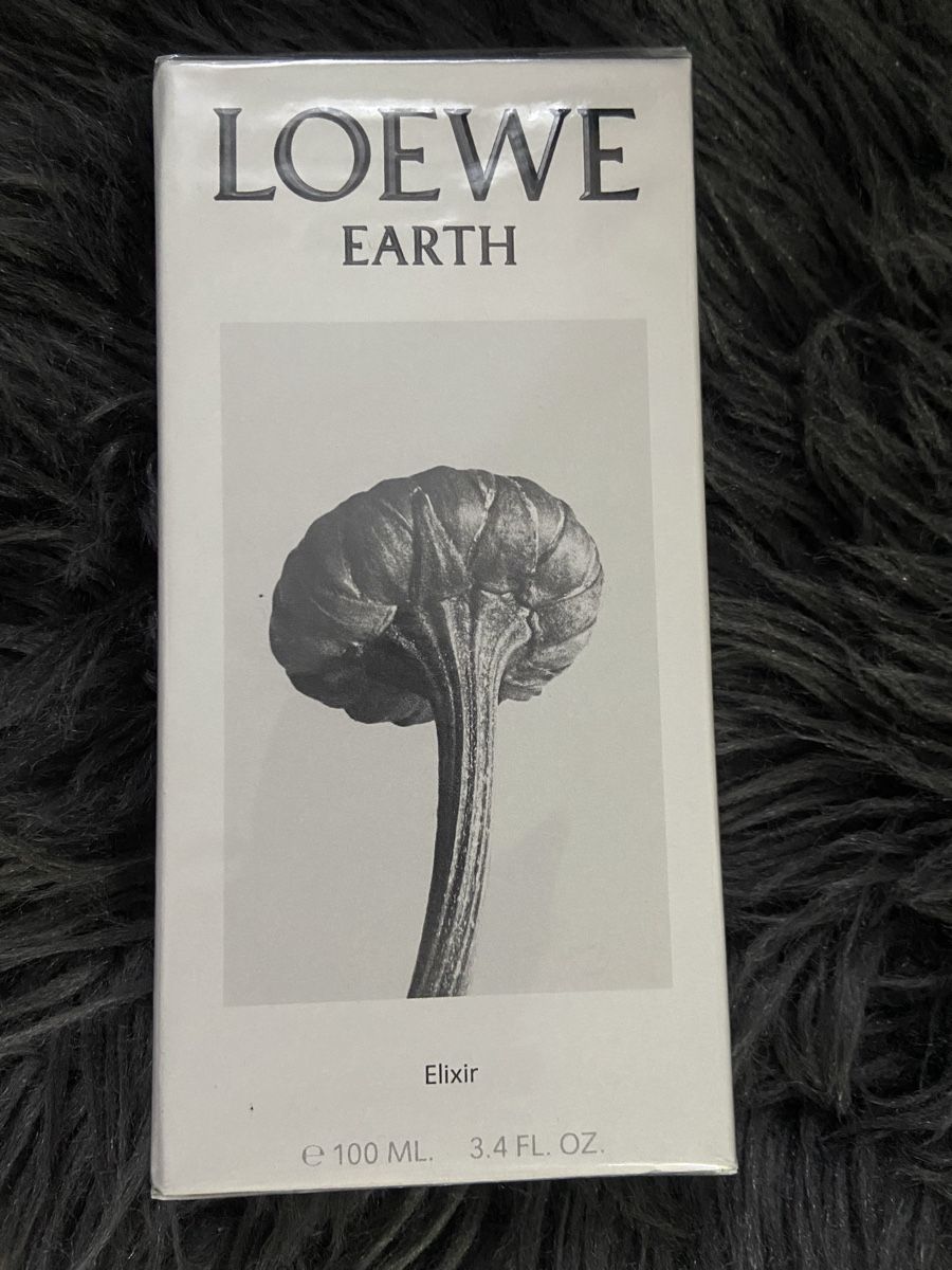 Loewe Profumi & Eau de Toilette: Loewe Earth Elixir 100ml - Neu & Originalverpackt! – Nuovo e nell'imballaggio originale da Thun venduto da Mare_Pia