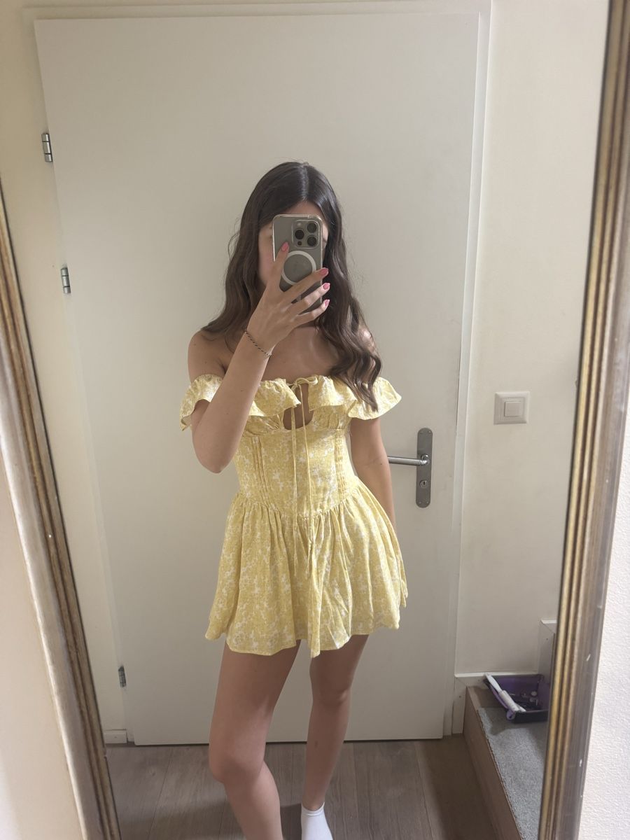 Vestiti: NEVER WORN Peppermayo yellow mini dress 34 EU – Nuovo (secondo la descrizione) da Horgen venduto da ali_9w9p 1