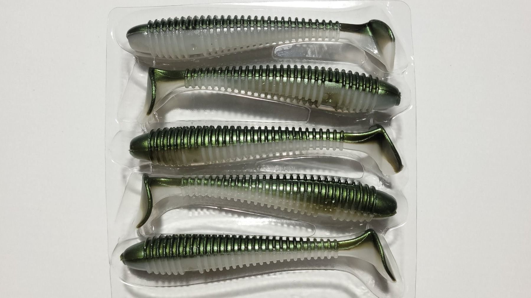 Esche: Gummifisch 12cm Hecht Zander 5 Stk. – Nuovo e nell'imballaggio originale da Oberentfelden venduto da TyphoonTackle