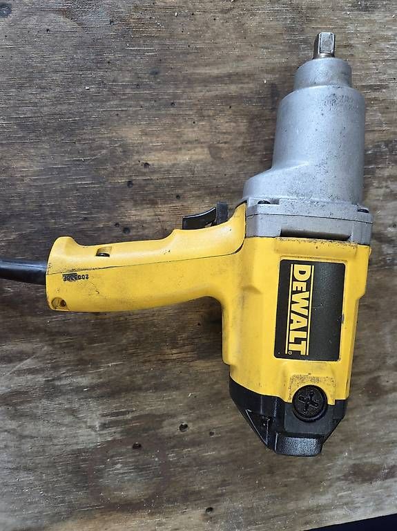 Tutte le macchine: Schlagschrauber DeWalt DW290-Q5 – Usato da Küblis venduto da thomi.kobler
