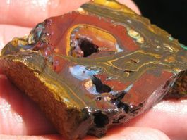 Koroit Opal Rough Rub 158.80Cts.