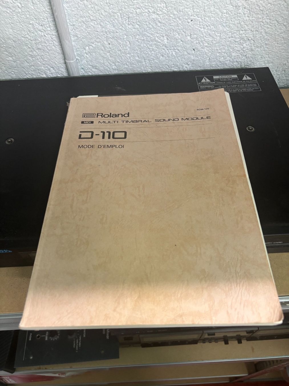 Roland Strumenti musicali: Roland D-110 + manuel FR – Usato da La Chaux-du-Milieu venduto da Bloute 2