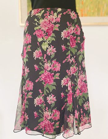 Max Mara 100% Seide Jupe Rock schwarz mit Blumen Gr 36