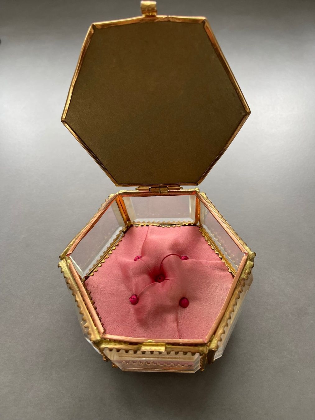 Dosen: SCHMUCK SCHATULLE  MIT ORMOLU RAHMEN - ANTIK – Gebraucht aus Honau von sainj 1