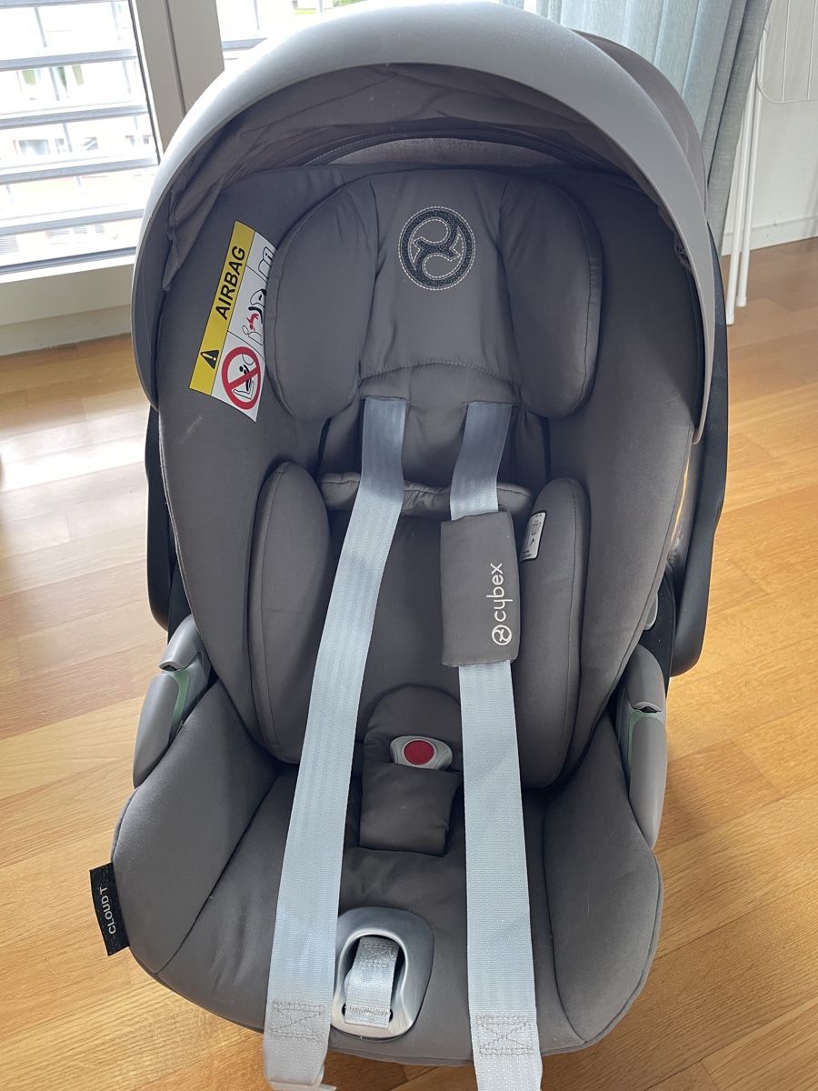 Cybex Seggiolini per auto: CYBEX CLOUD T I-SIZE PLUS  GREY – Usato da Glattpark(Opfikon) venduto da ber_9dym 1