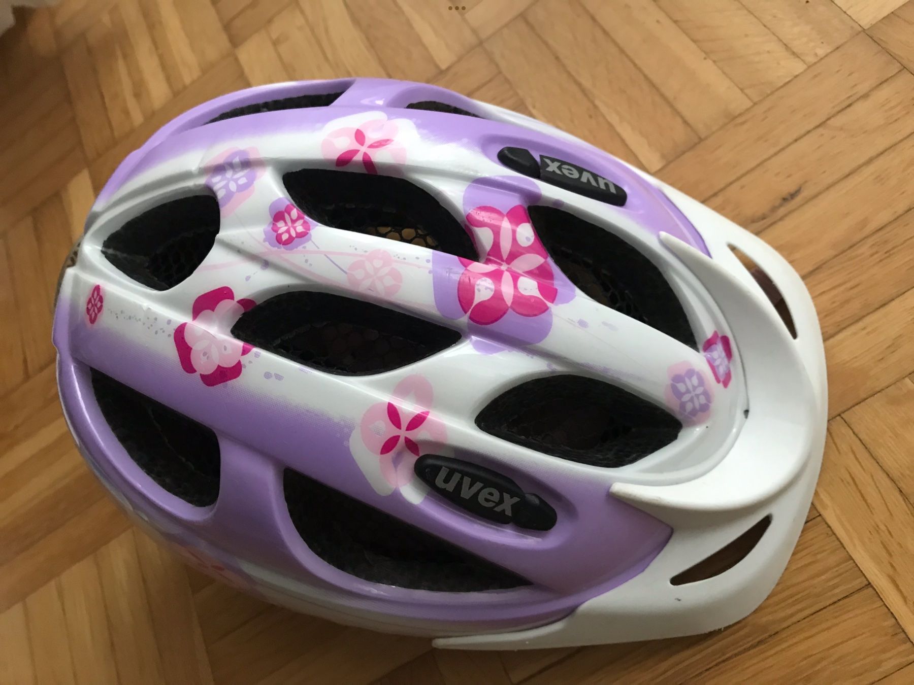 Uvex Caschi: Kinderhelm Velohelm Mädchen UVEX Grösse 49-55 cm – Usato da Emmenbrücke venduto da Hathor123 1