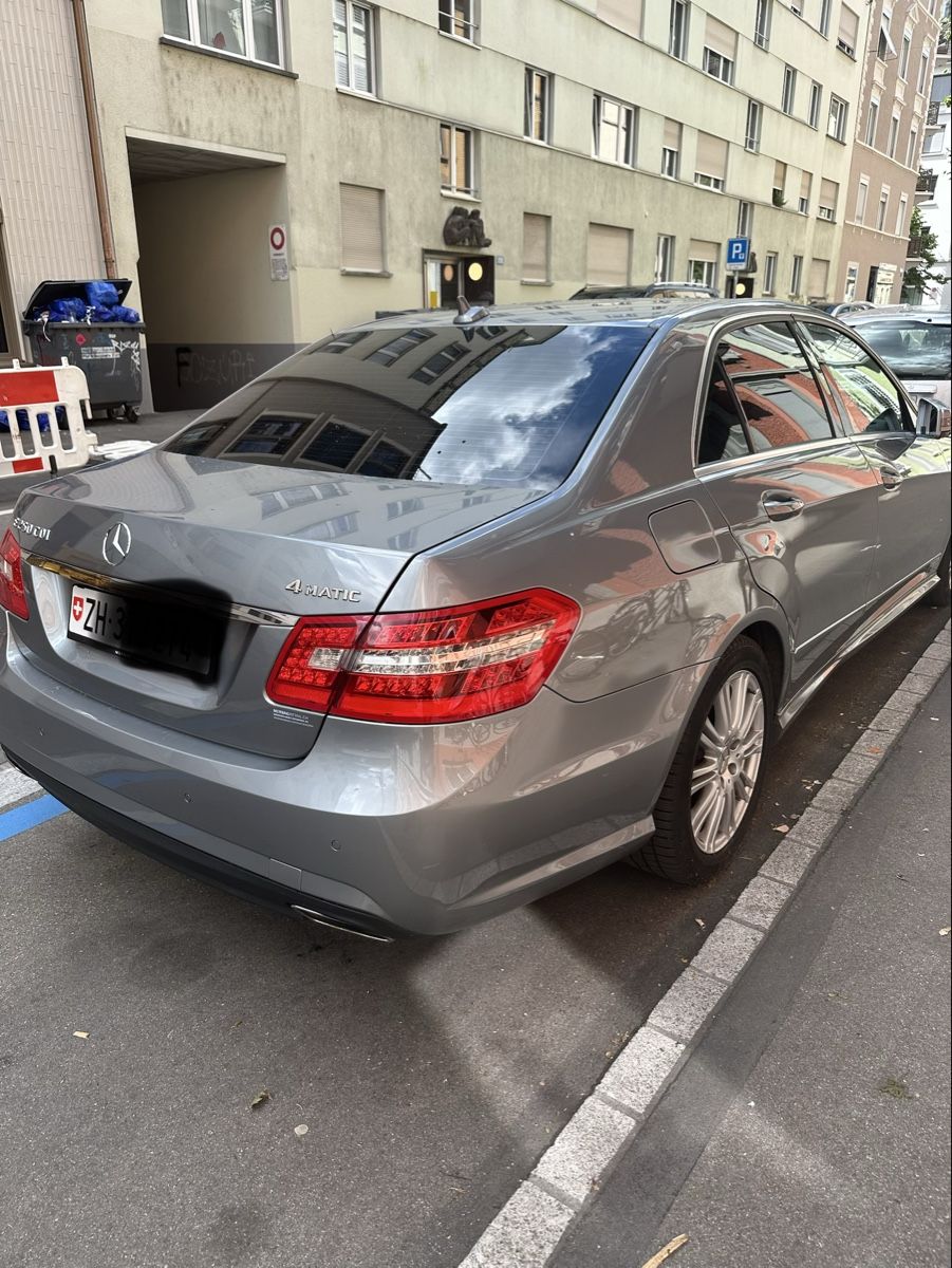 Mercedes-Benz Automobili: Mercedes E-Klasse Limousine – Usato da Zürich venduto da Alihaydar1 2