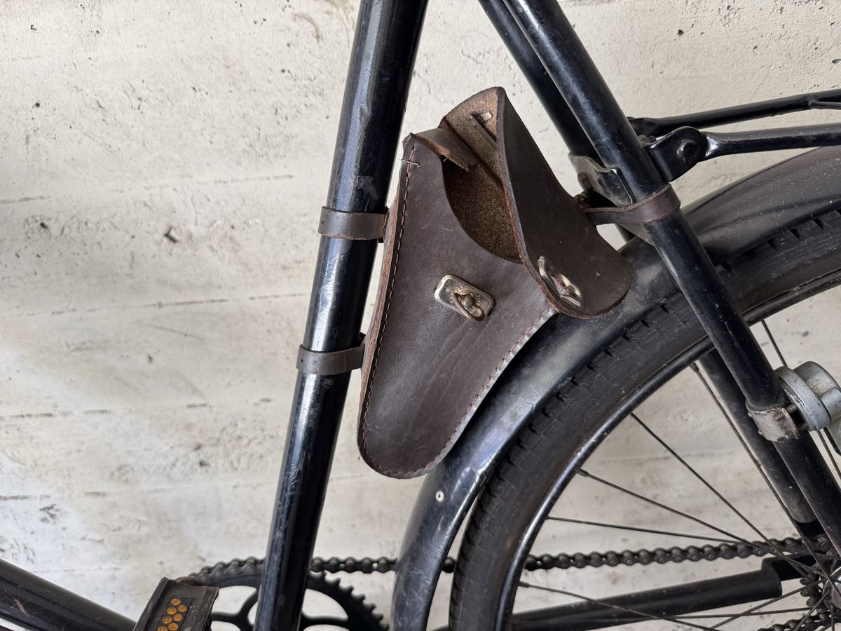 Schweizer Armee Biciclette: Antikes Militär Velo – Usato da Bern venduto da ava_l8tk 5