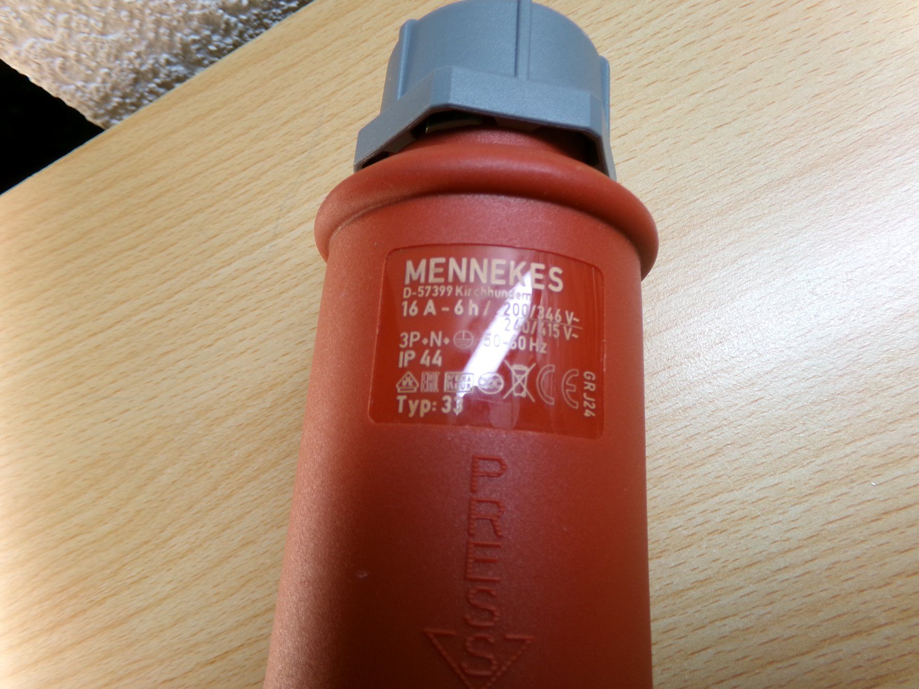 Mennekes Spine: Stecker CEE16 Mennekes – Usato da Hombrechtikon venduto da Maloev17 4