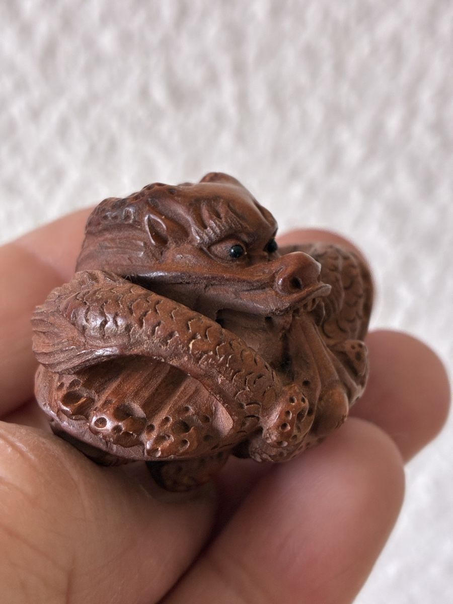 Statuette: Japon netsuke objet traditionnel en bois de buis – Usato da St-Aubin-Sauges venduto da asianart 1