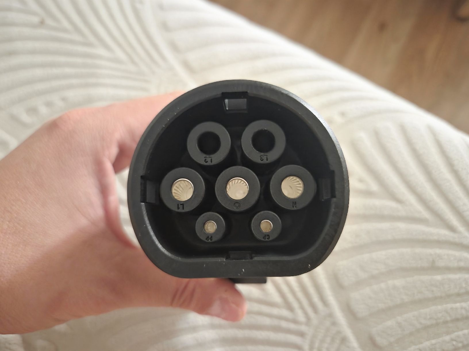 Laufwerke & Adapter: Typ 1 auf Typ 2 EV-Ladegerät-Adapter – Neu (gemäss Beschreibung) aus Trimbach von gog_y6j2 2