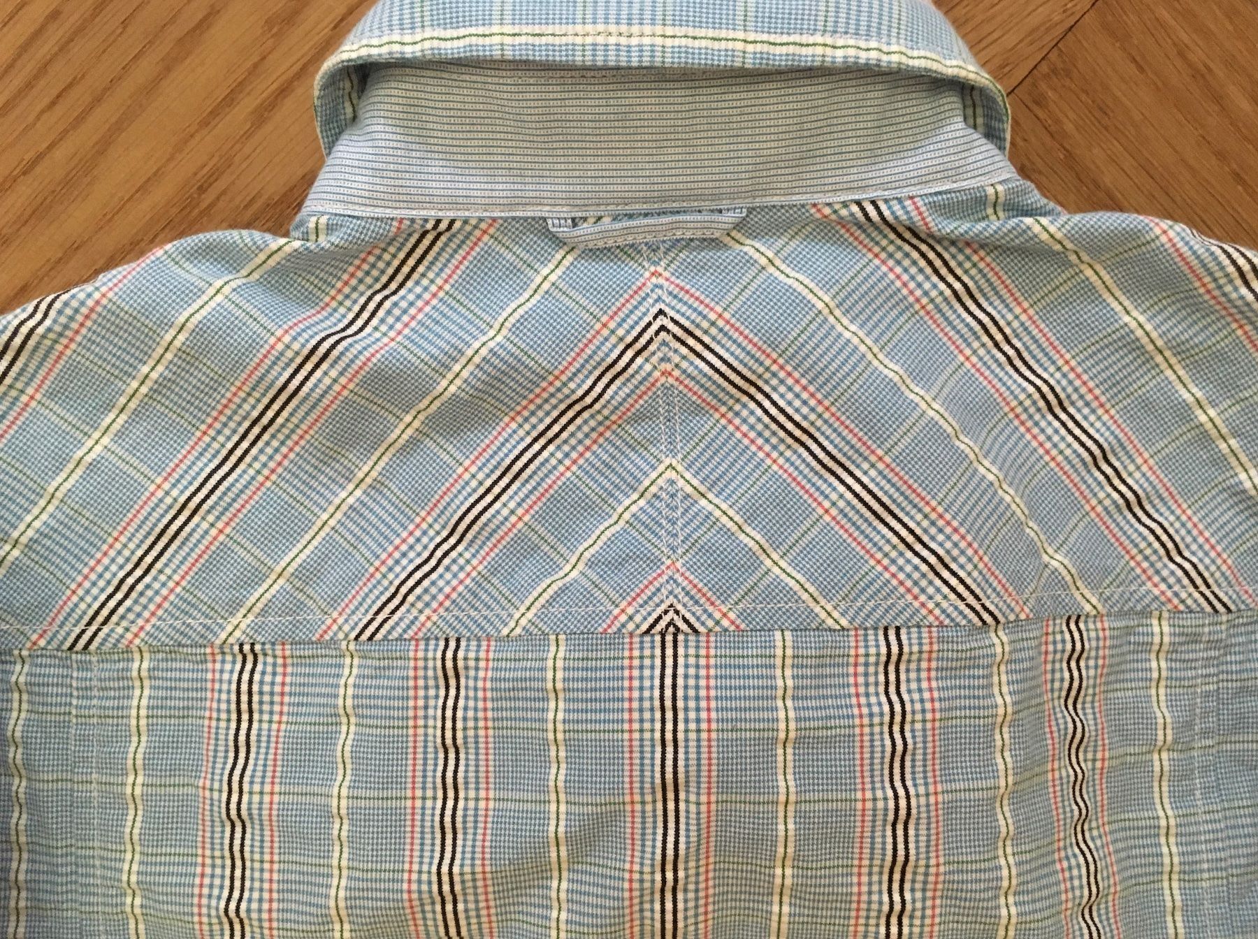 Camicie: chemise BOSS – Usato da LAUSANNE venduto da PUMPERNICKEL3 2