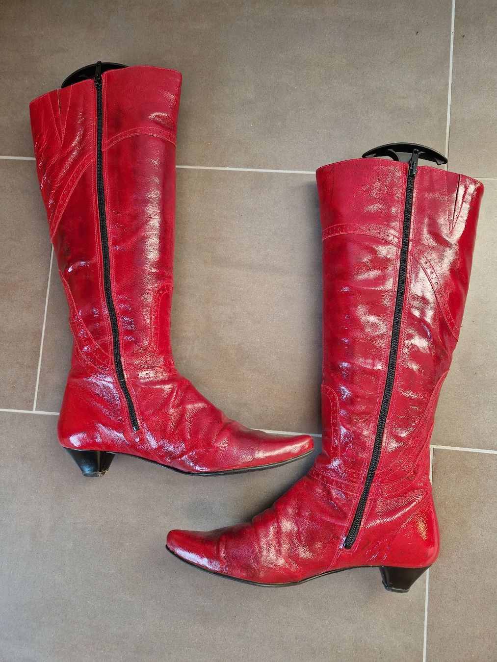 Scarpe da donna: Stiefel Lackleder rot 38 – Usato da Lichtensteig venduto da Cocabana_16 2