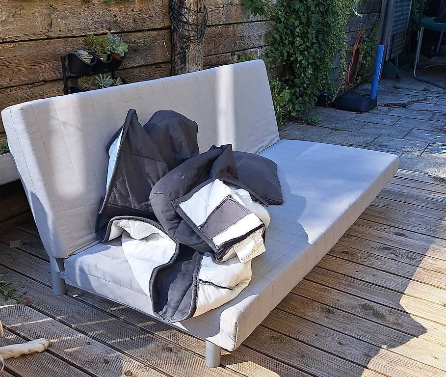 Divani: Sofabett – Usato da Zürich venduto da normakarina84