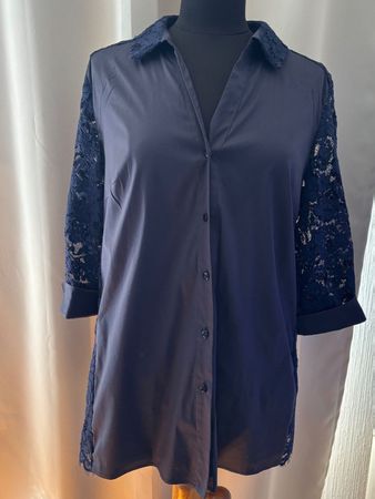 Chemise  Marina Rinaldi bleu marine dentelle dos/manches T42