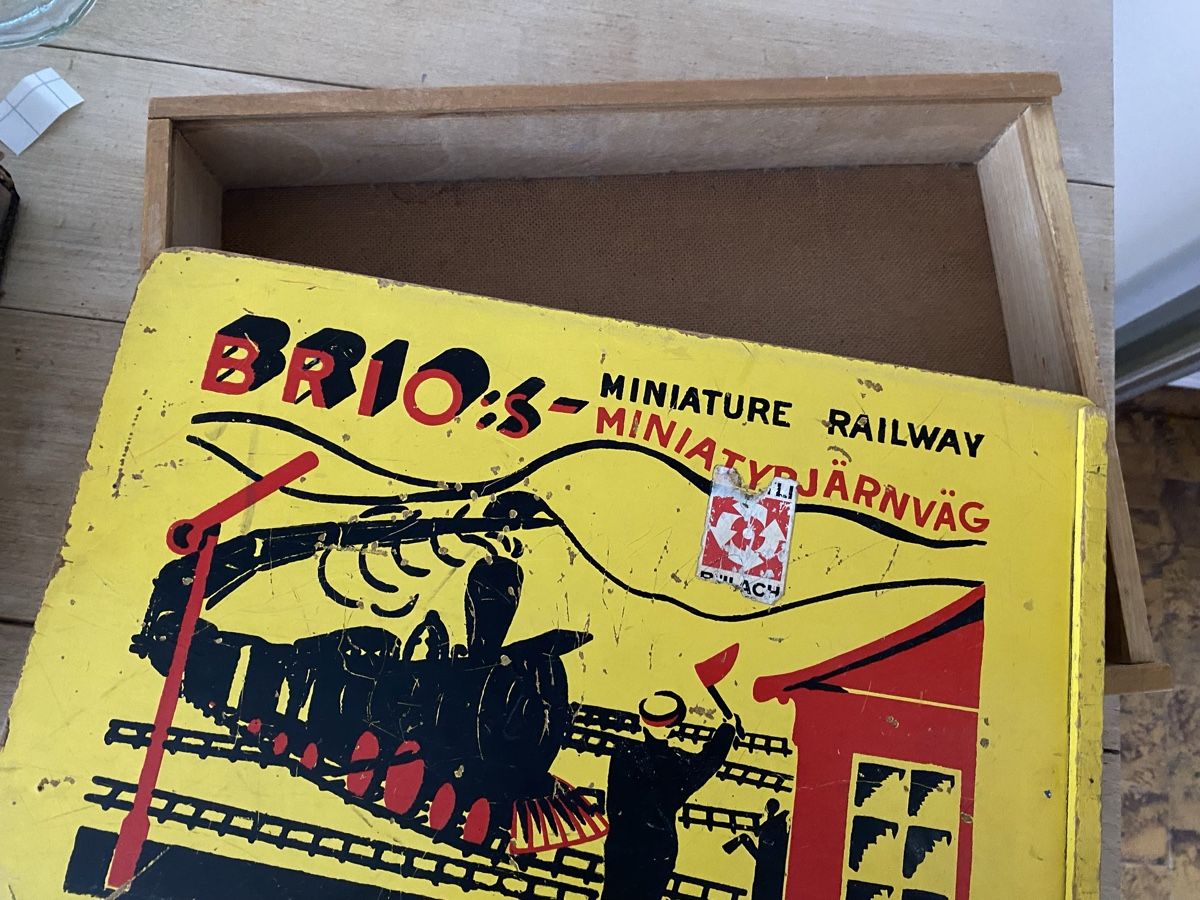 Brio Spielzeuge: Brio Bahn Holzschachtel – Gebraucht aus Oberrieden von sumbus 1