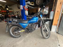 Suzuki DR 125 S