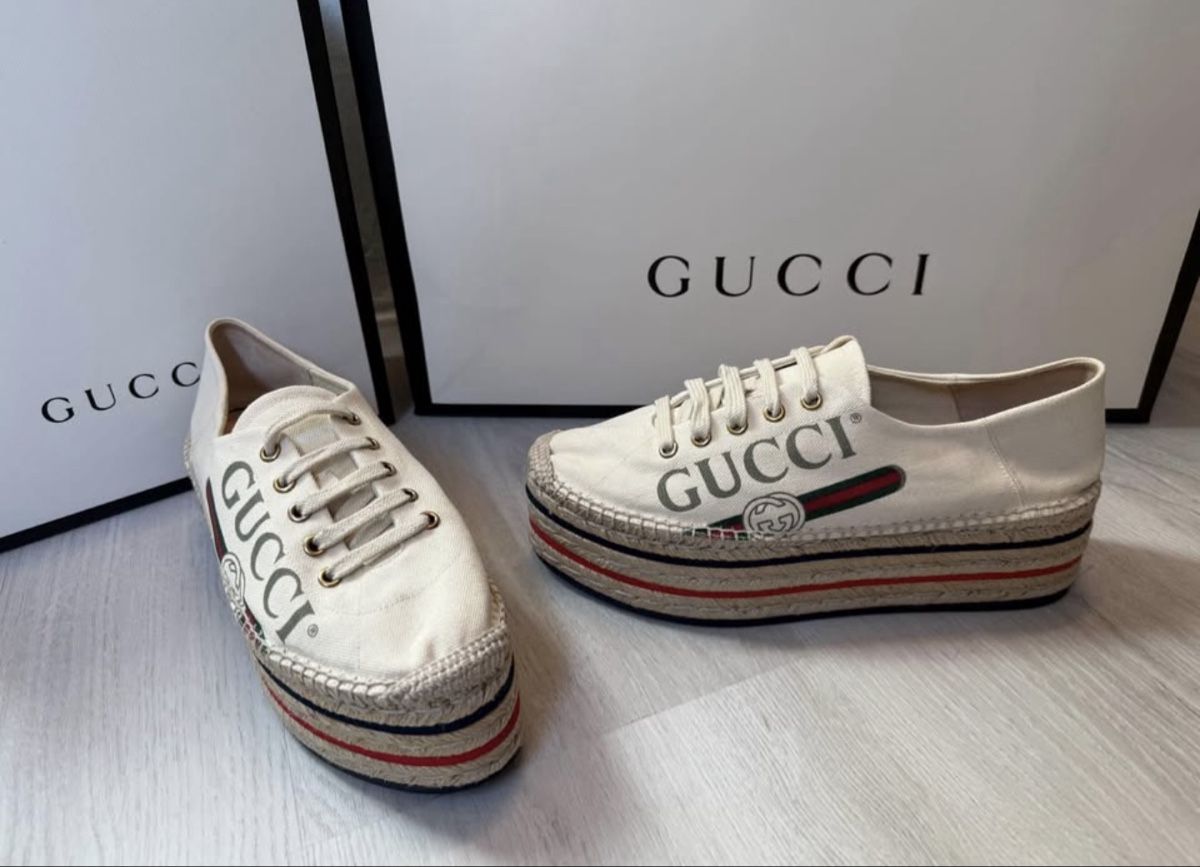 Damenschuhe: Gucci Espadrilles Damen Plateau – Neu (gemäss Beschreibung) aus Oberglatt ZH von vabend