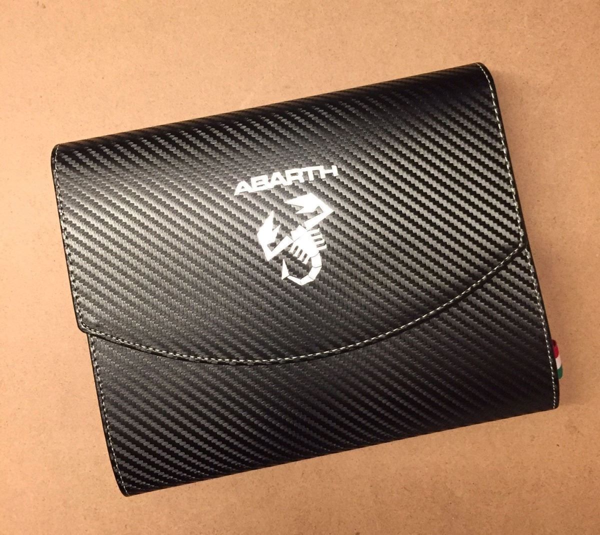 Valises & Sacs: Abarth Grosse Dokumentenmappe in Carbon Look – Neuf avec emballage d'origine à Goldach par SSRConzept