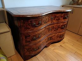 Kommode antik (Zürcher Barock)