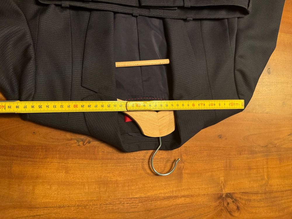Hugo Boss Ensembles & Tailleurs: Hugo Boss Hosenanzug – D'occasion à Zürich par Rae86 2