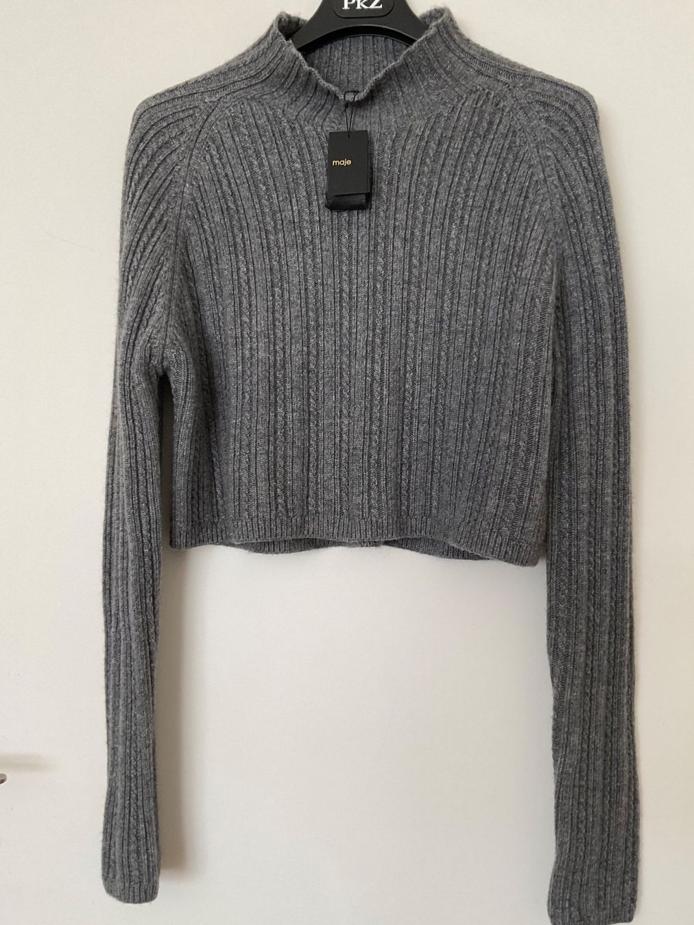 Maje Maglioni & Felpe: Maje Grobstrick Cropped Pullover Gr 38 grau NEU NP 339 – Nuovo e nell'imballaggio originale da Urdorf venduto da alda02 1
