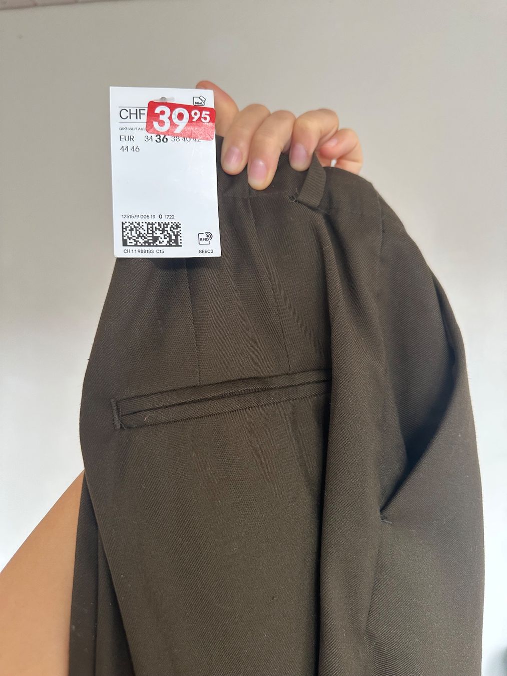 H&M Pantaloni: Hose H&M – Nuovo e nell'imballaggio originale da Luzern venduto da zen_gx5k 5