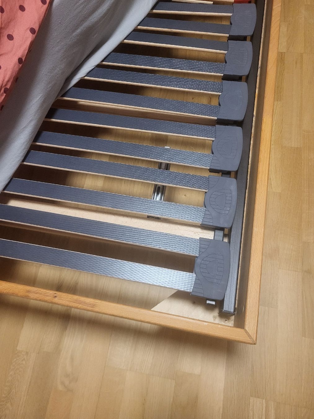 Betten: Bett 140x200 cm komplett  – Gebraucht aus Bad Zurzach von Johny62 3
