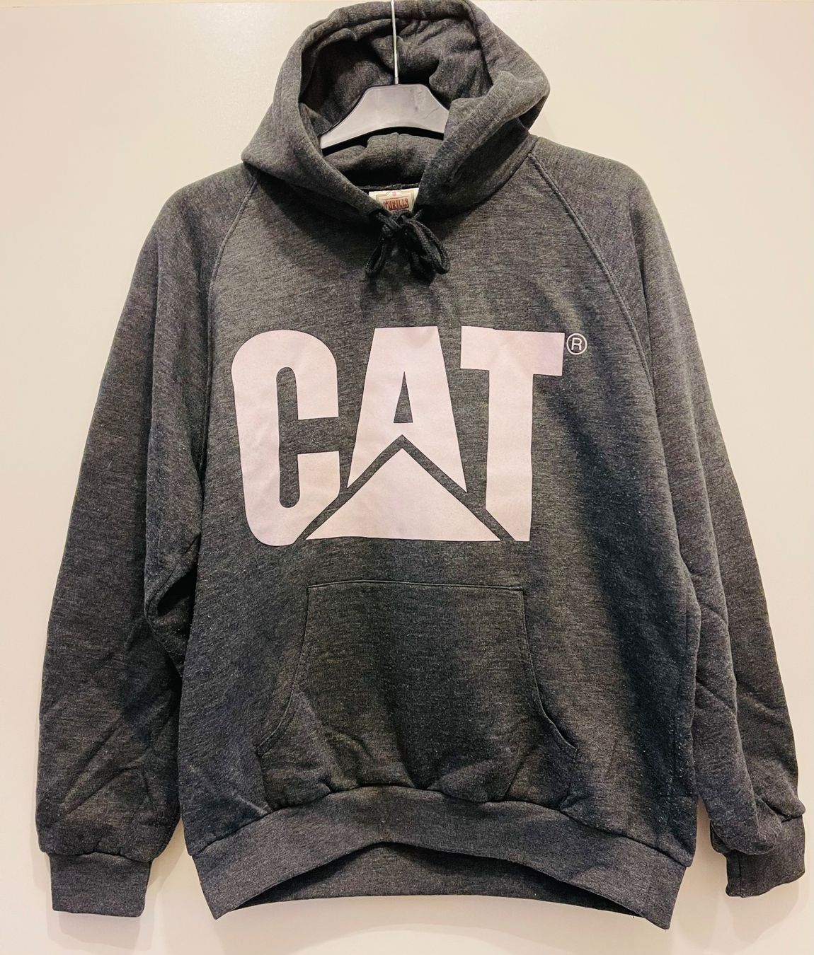 Maglioni & Felpe: Hoodie sweat pull homme, anthracite, taille S – Nuovo e nell'imballaggio originale da Genève venduto da OnSale