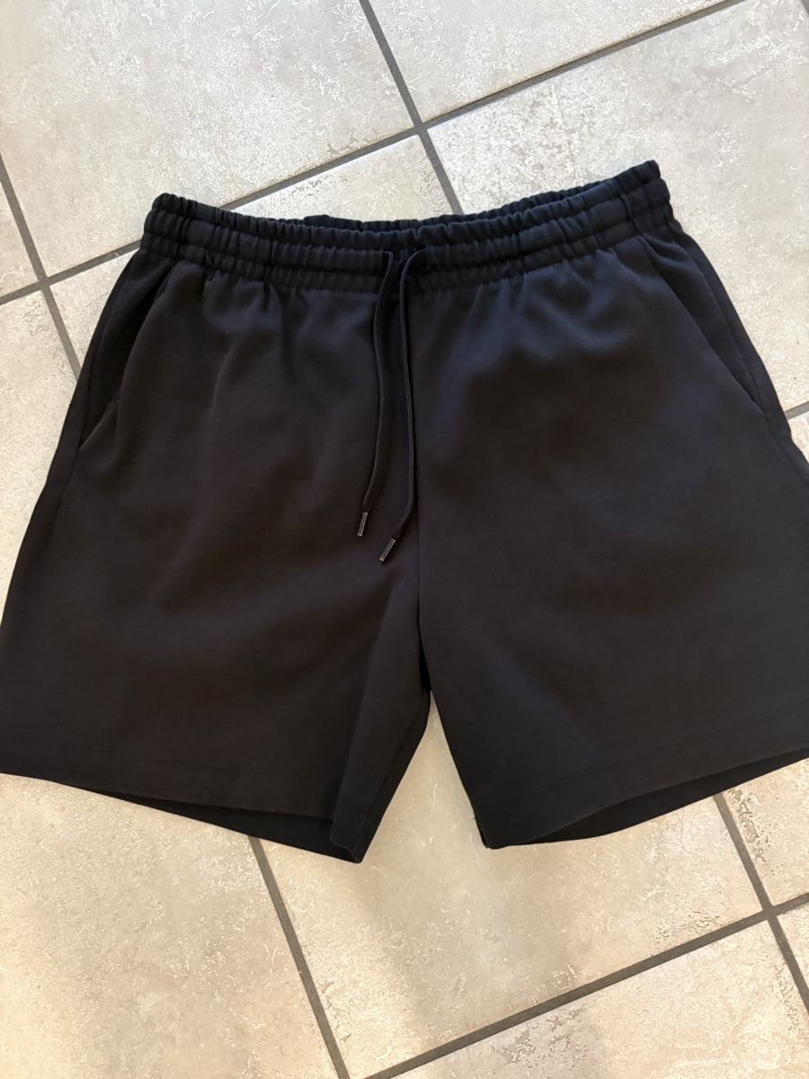 Zara Pantalons: Bermuda-Shorts – Neuf (Voir description) à Reinach BL par Passionata