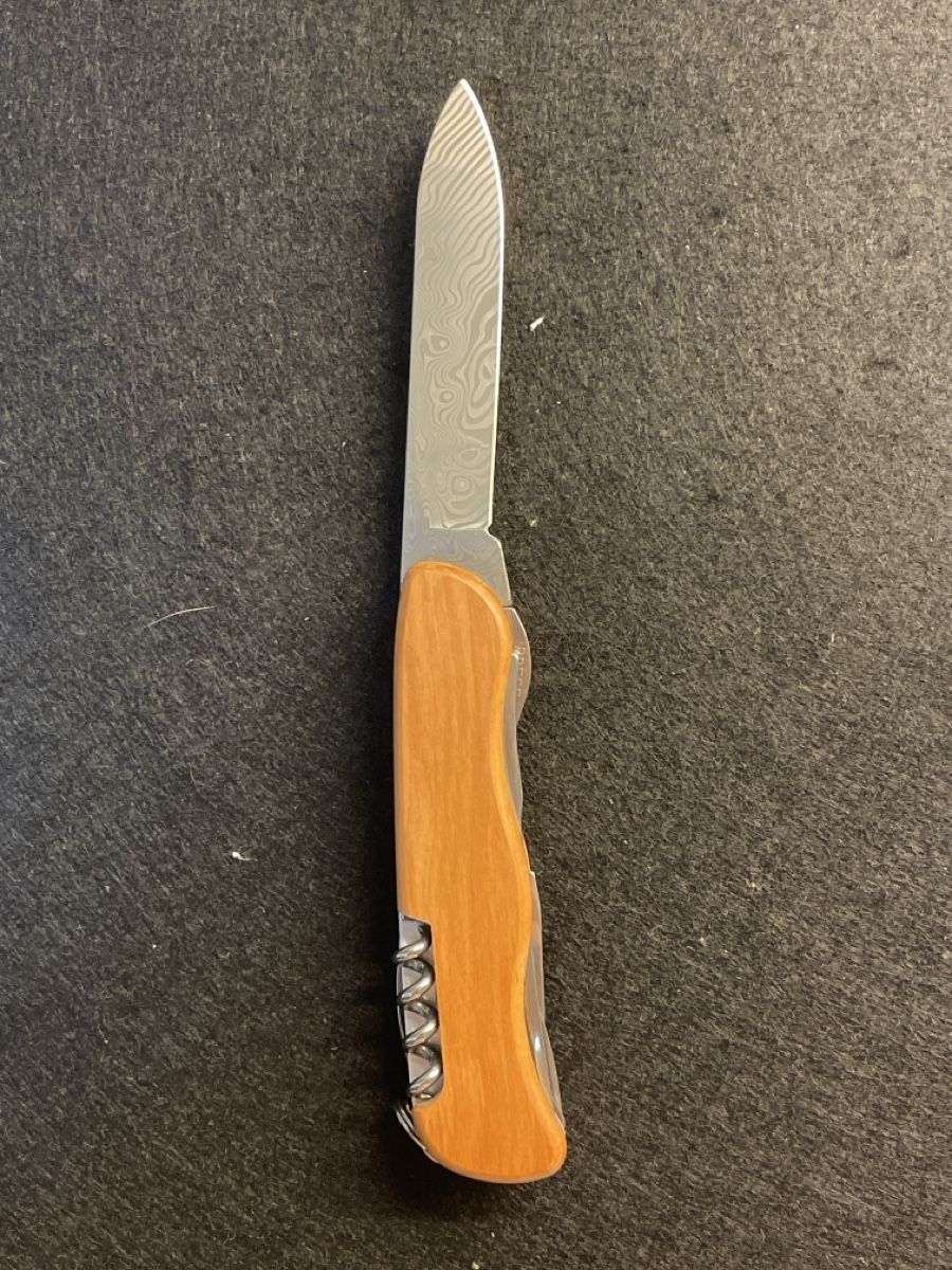 Victorinox Taschenmesser: Victorinox  – Neu und originalverpackt aus Basel von ong72 2