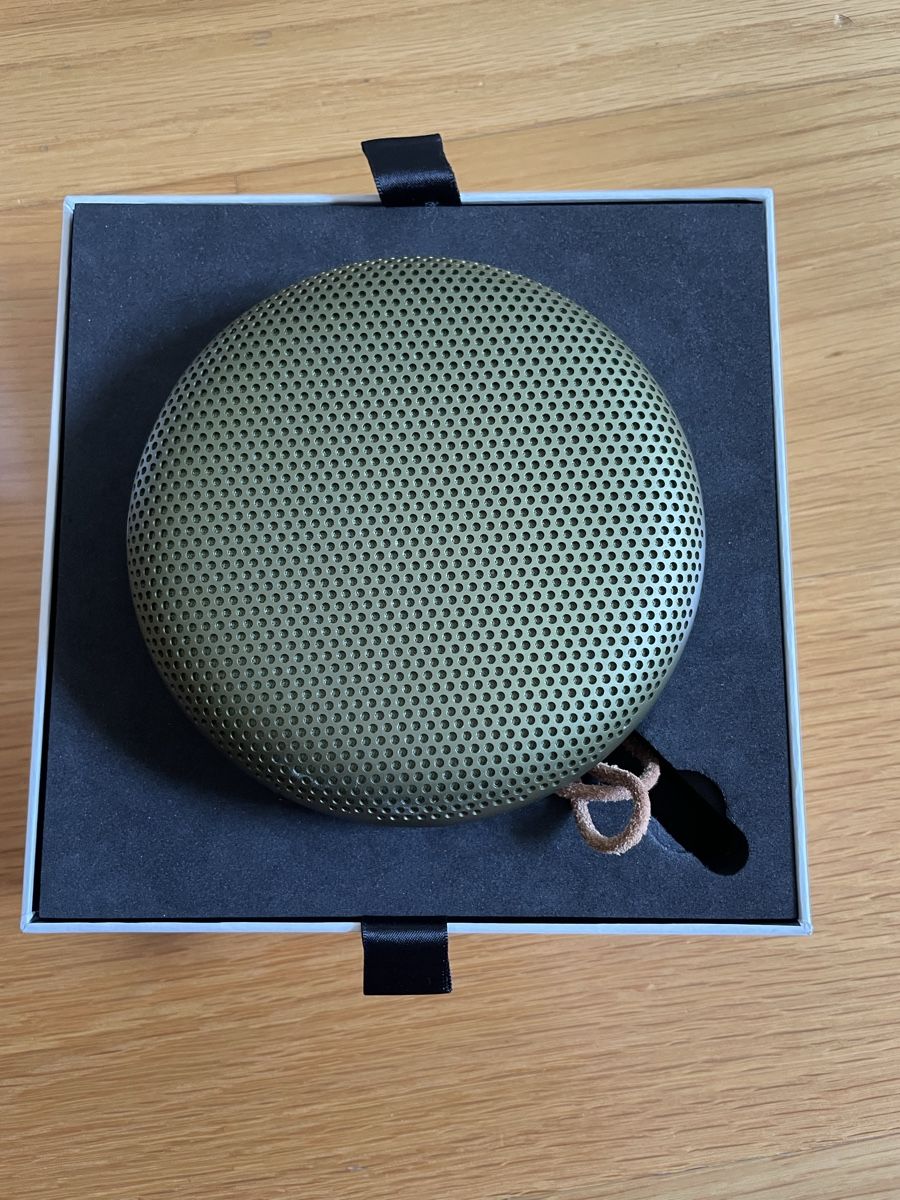 Bang & Olufsen Casse acustiche: Bang & Olufsen BeoPlay A1 Enceinte Bluetooth – Usato da Fully venduto da Lancelot777 1