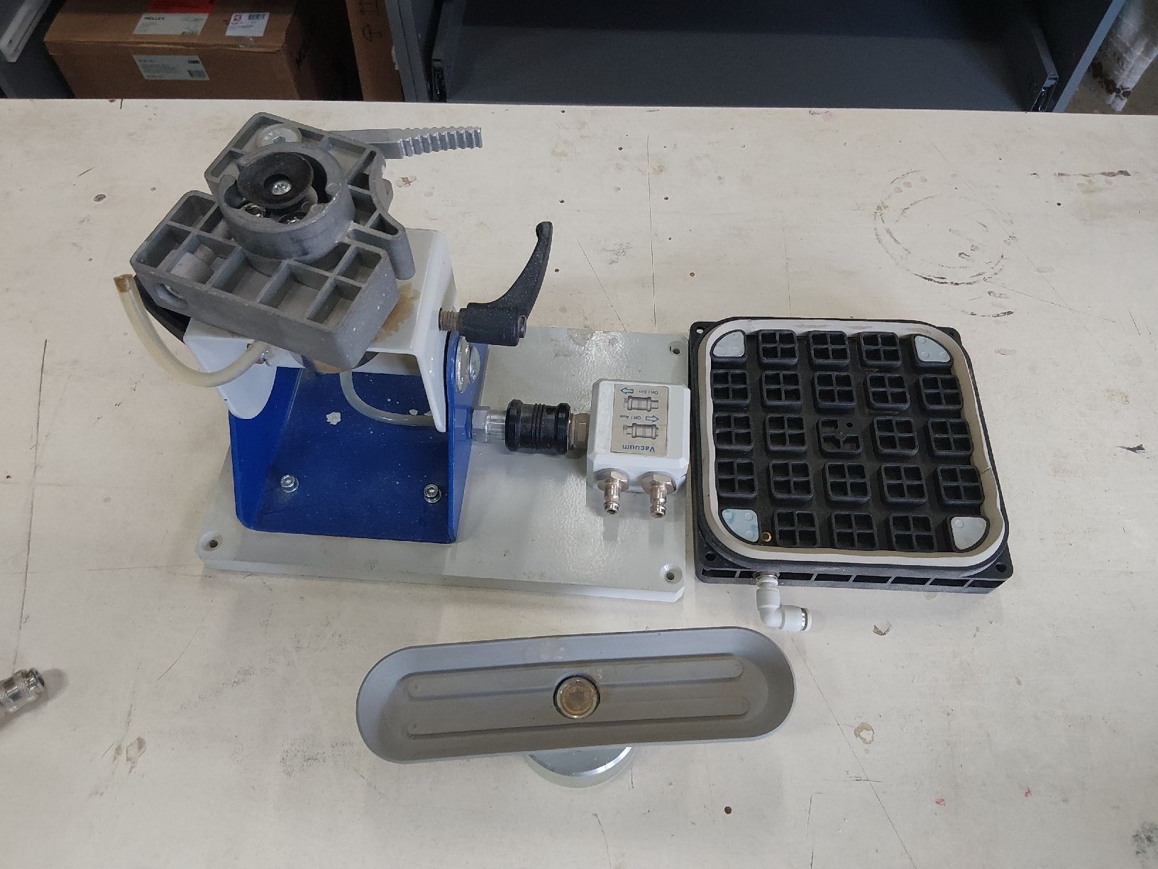 Établis: Schmalz Multi Clamp – D'occasion à Cazis par milch635