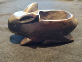 Lapin vintage, scuplté main, en bois précieux (eben)