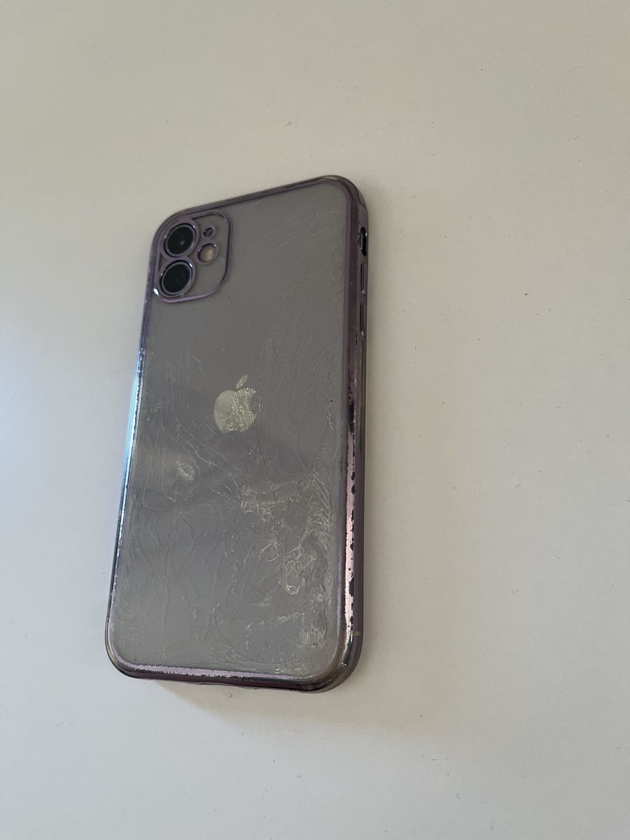 Apple Telefoni cellulari / Smartphones: iPhone 11 – Usato da Troistorrents venduto da Marie_anna_vs 2