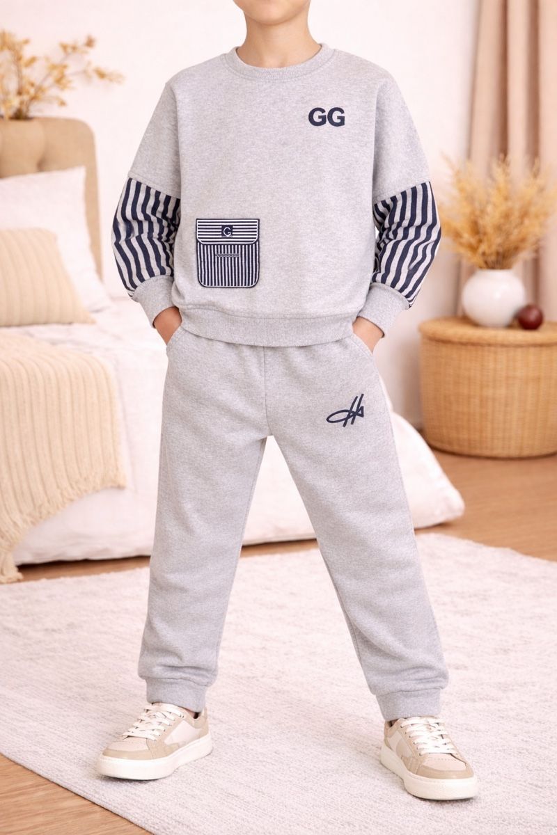 Lotti & Set di vestiti: ENSEMBLE JOGGING ENFANT GRIS – Nuovo (secondo la descrizione) da Lausanne venduto da mar_6snp
