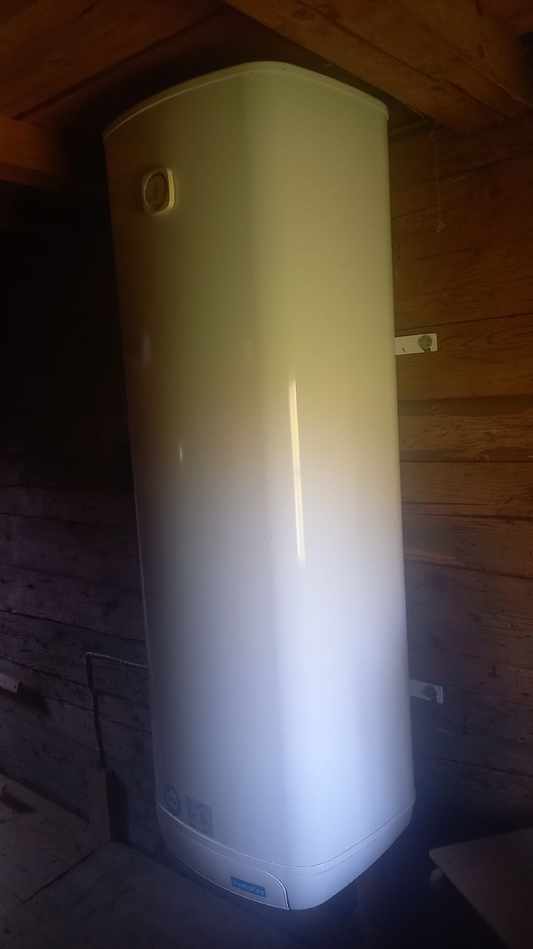 Sanitari: Warmwasserboiler 200 Liter Boiler – Usato da Haslen AI venduto da hagi05