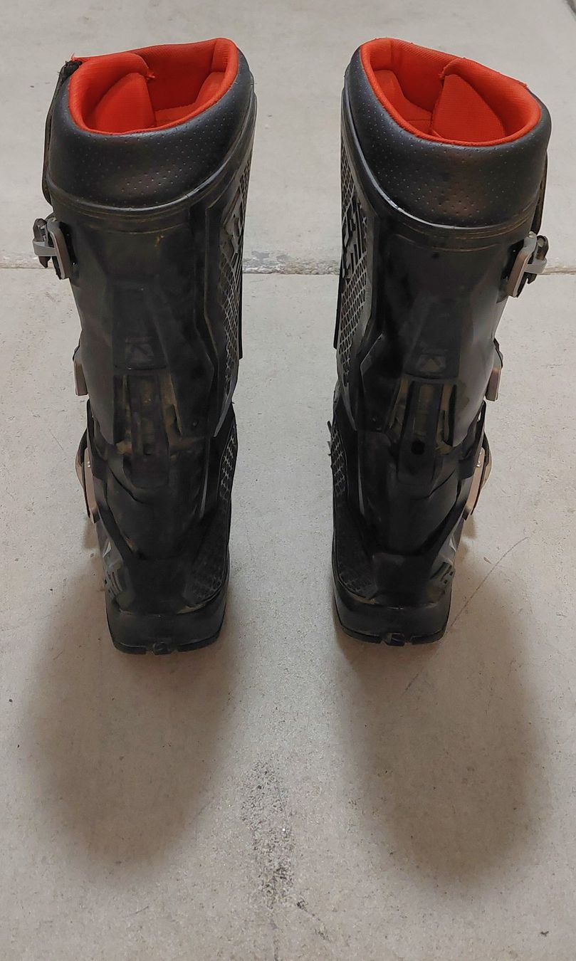 Leatt Scarpe da uomo: LEATT GPX 5.5 FLEXLOCK 44.5CM – Usato da Cadenazzo venduto da tur_vt92 4