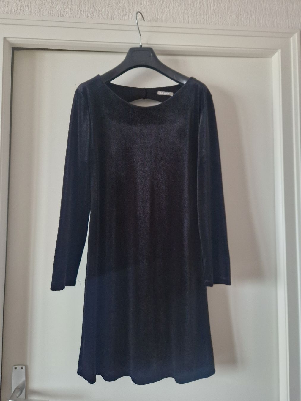 Vestiti: New dress velvet size S – Nuovo (secondo la descrizione) da Lausanne venduto da Issss 1
